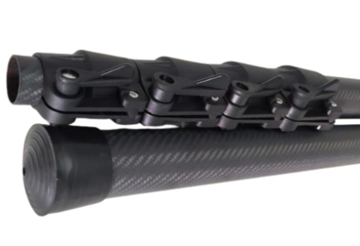 고강도-신축 폴